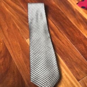 Metropolitan view silk tie